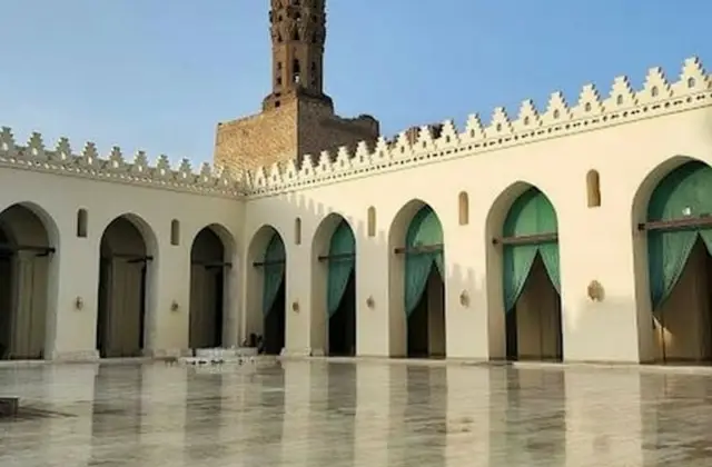 Explore Cairo's Al-Hakim Mosque, a historic landmark with stunning architecture and rich history, guided by an expert.