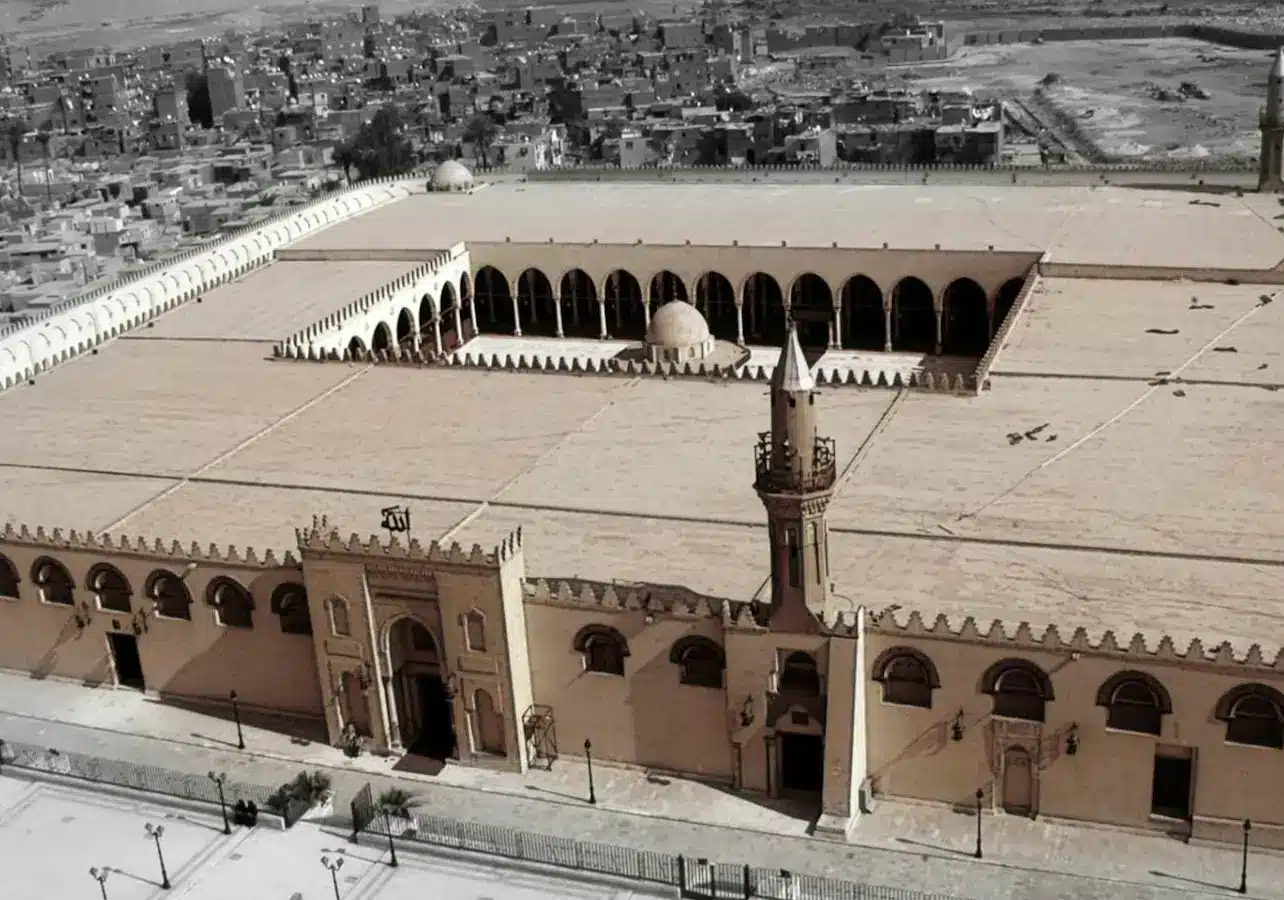 Explore Cairo's history with a guided tour of the Mosque of Amr ibn al-As, Egypt's first mosque, and its cultural significanc